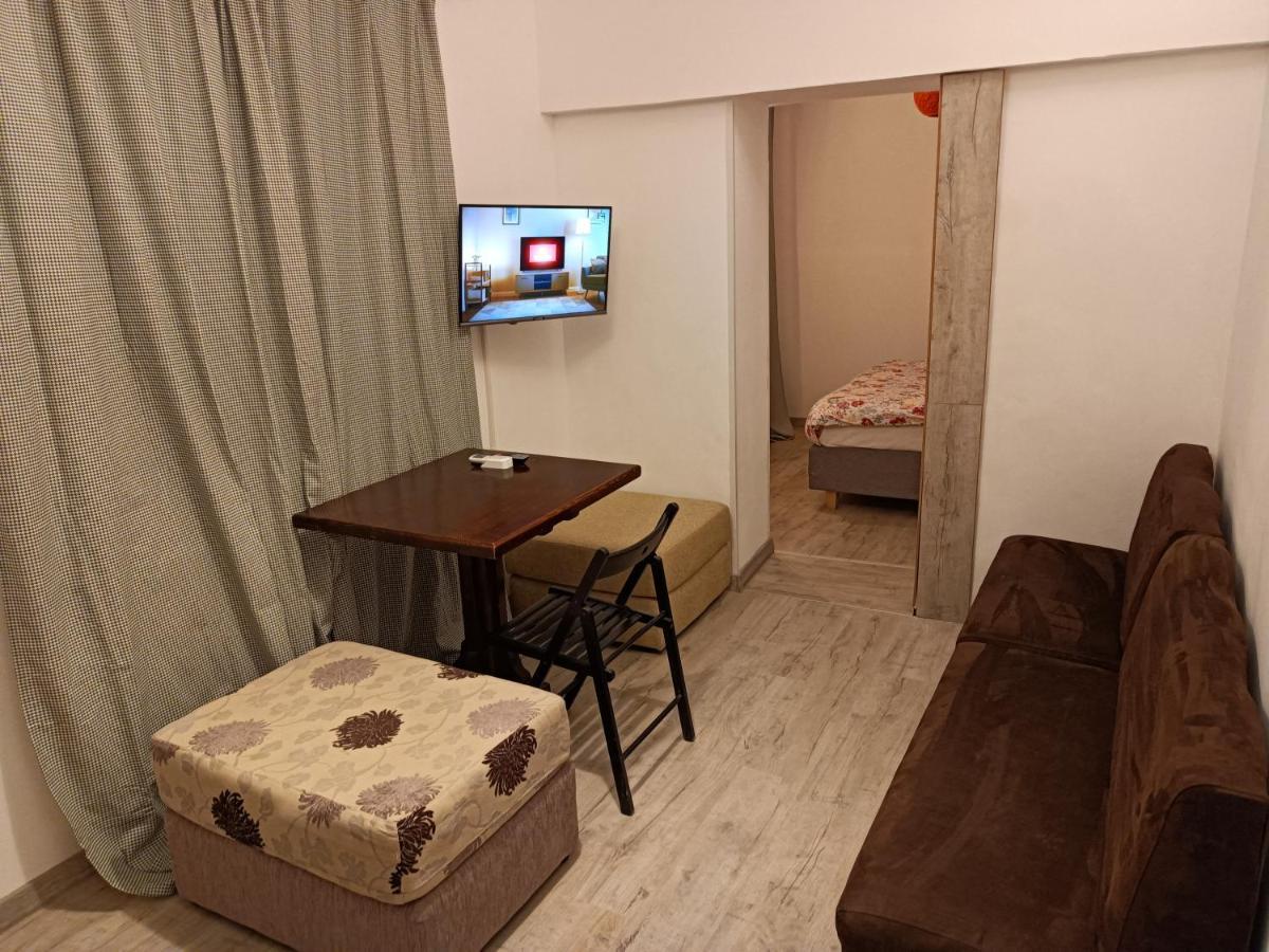 Lux Apartament In The Bubble Of Piata Romana Bukarest Exteriör bild