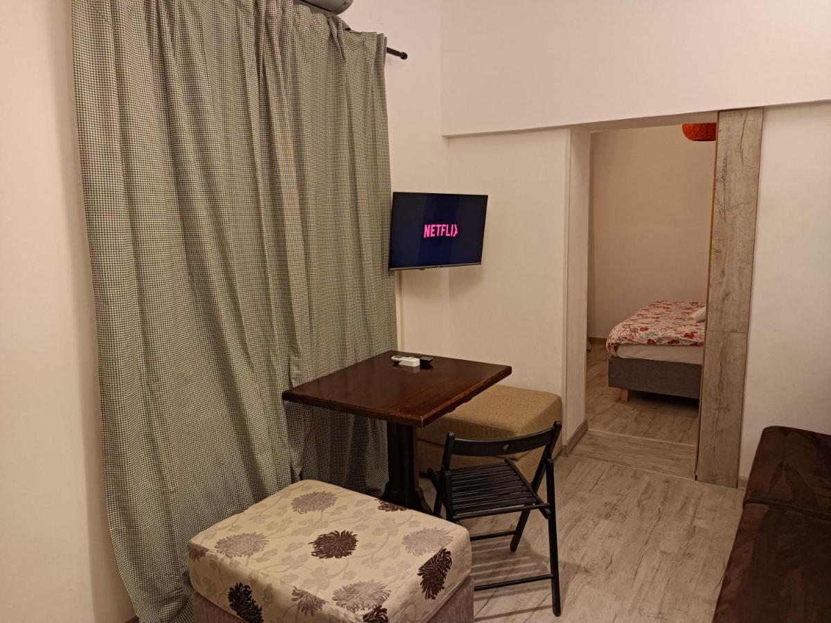 Lux Apartament In The Bubble Of Piata Romana Bukarest Exteriör bild